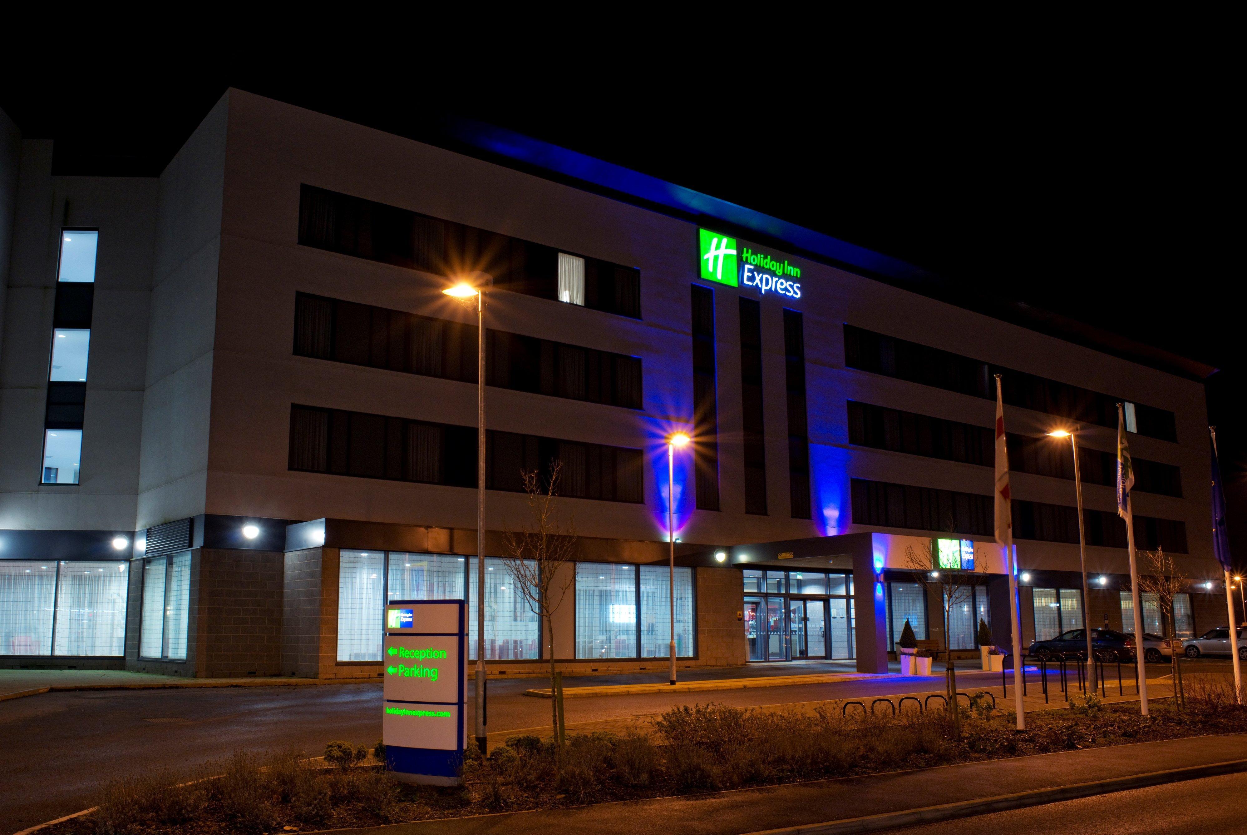 Holiday Inn Express Rotherham - North By Ihg Экстерьер фото