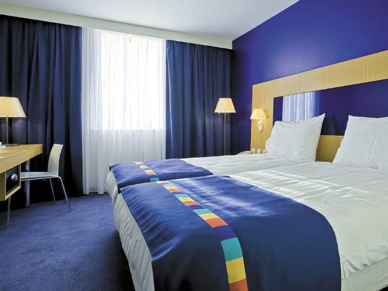 Holiday Inn Express Rotherham - North By Ihg Экстерьер фото